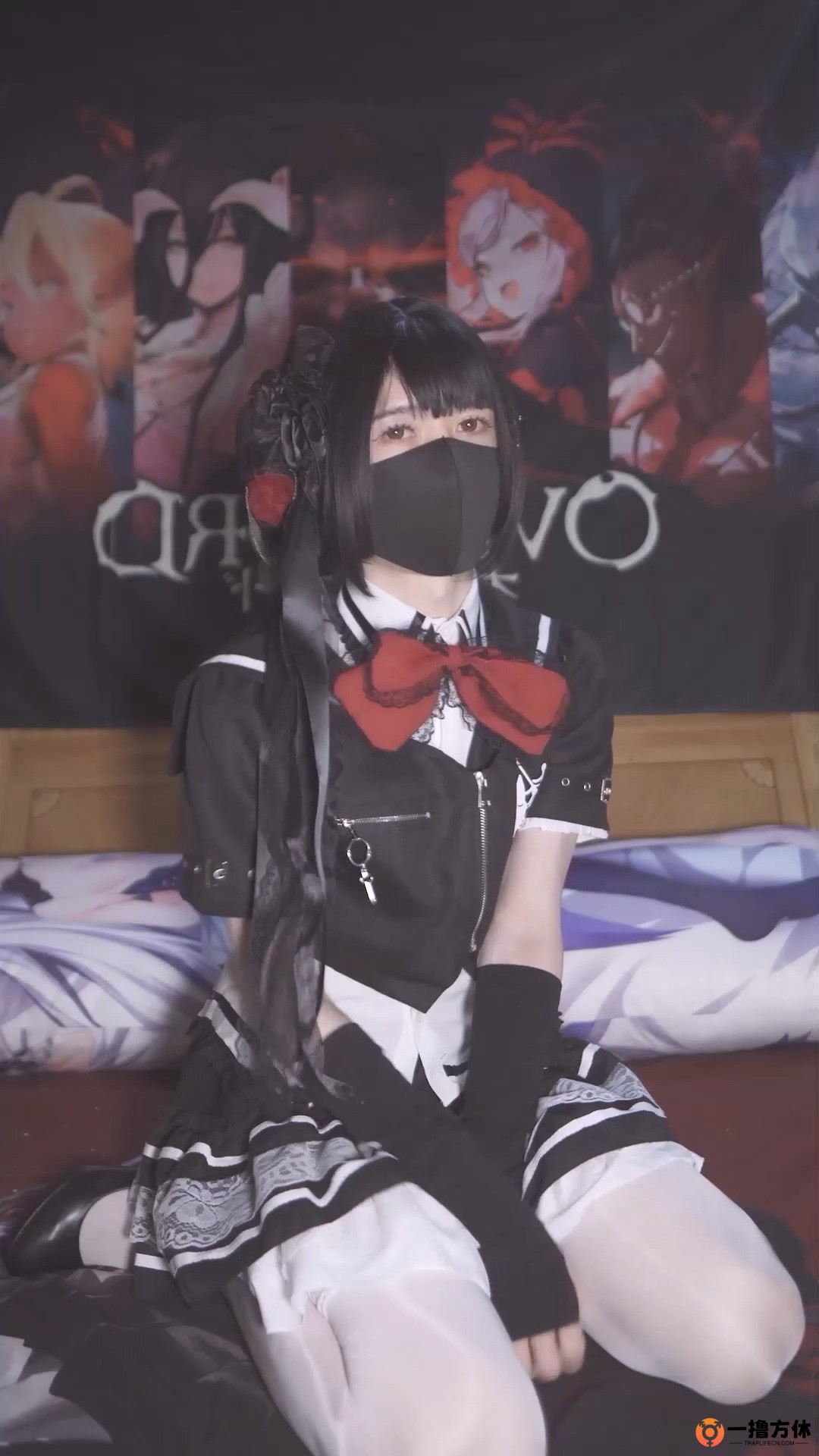 t002 [1080p] 哥特风西服室内 Gothic-style suit (indoor).mp4_20250317_234916.133.jpg